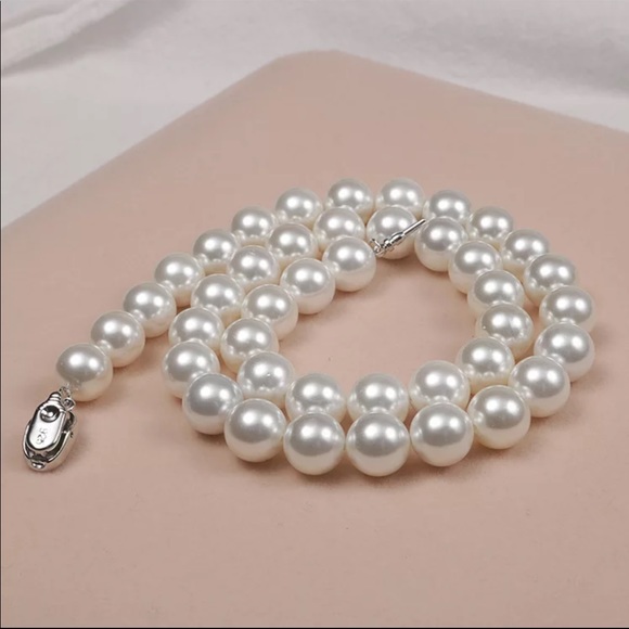 Shell pearls - Picture 4 of 7